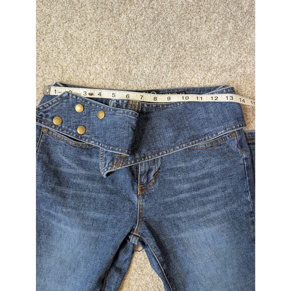 YOYO Y2K Belted Jeans - Picture 3 of 5